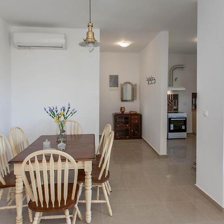 Hillside Seaview Apartment Stalós Екстериор снимка