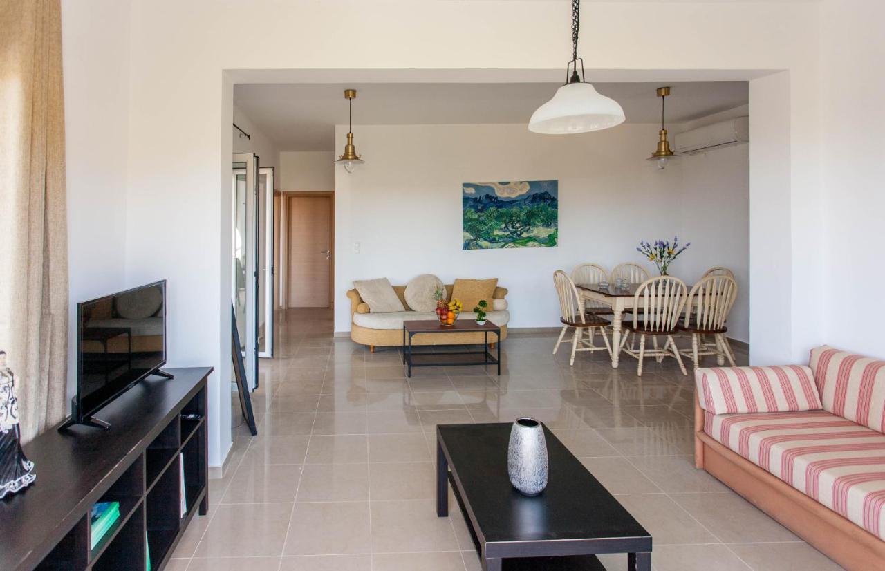 Hillside Seaview Apartment Stalós Екстериор снимка