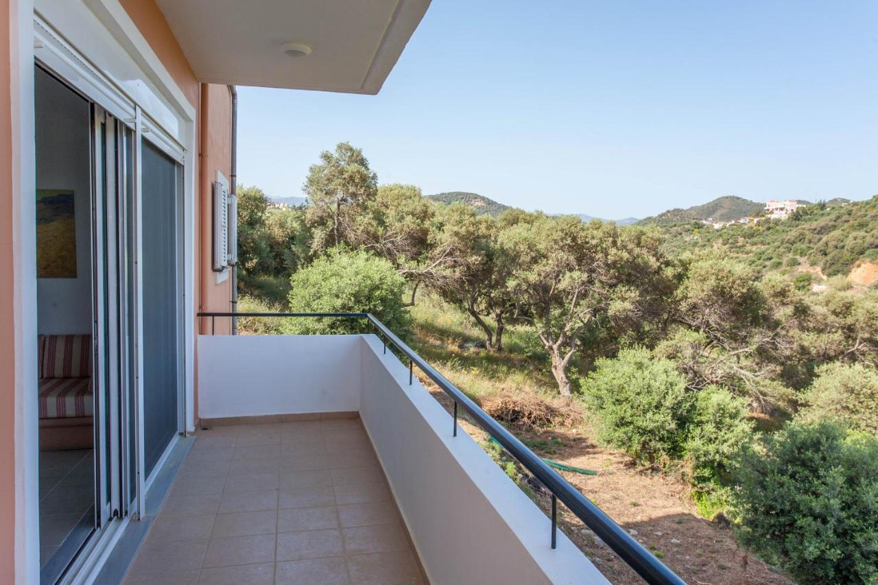 Hillside Seaview Apartment Stalós Екстериор снимка